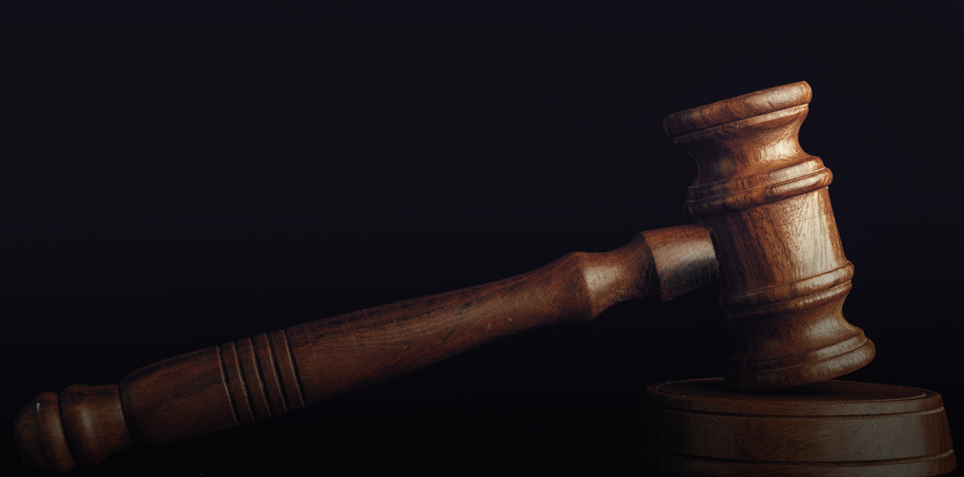 شركة منحنى التقاضي للمحاماة والاستشارات القانونية | خبرة قانونية رائدة في السعودية